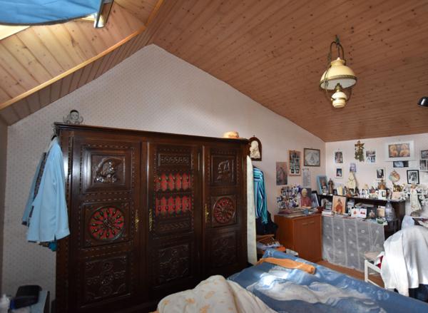 GRAND CHAMP - Maison des années 70 au coeur du bourg - 3 chambres