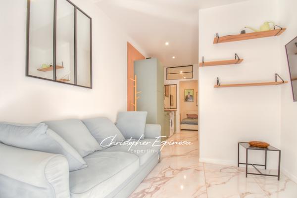 Antibes (06600) Charmant 2 pièces rénové – Vieille Ville d’Antibes – Fort rendement locatif