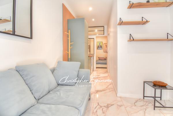 Antibes (06600) Charmant 2 pièces rénové – Vieille Ville d’Antibes – Fort rendement locatif
