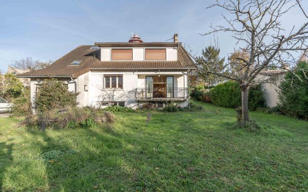 Maison à vendre    6 pièces •  Chennevières-sur-Marne