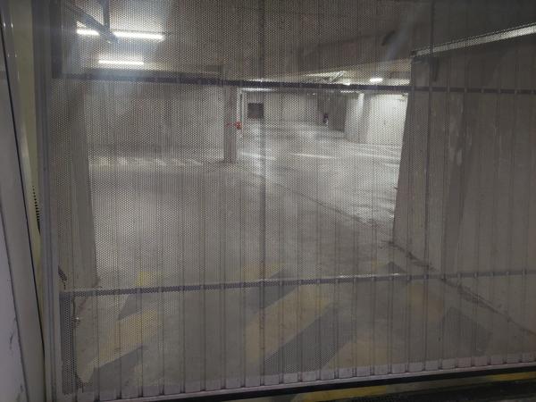 Place de parking PMR dans résidence récente TOURS Nord