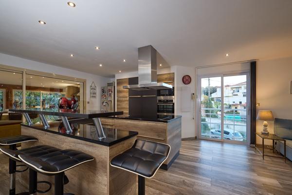 Haut de villa T3 de 104 m² avec jardin Propriano (20110)