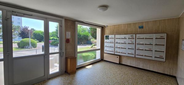 Appartement Troyes 3 pièce(s) 64.40 m2