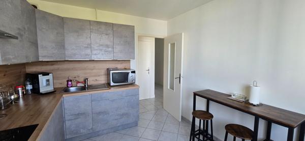 Appartement Troyes 3 pièce(s) 64.40 m2