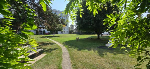 Appartement Troyes 3 pièce(s) 64.40 m2