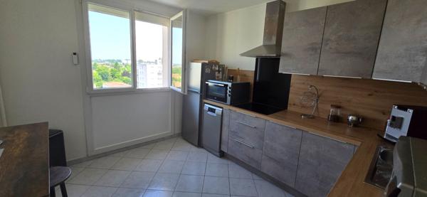 Appartement Troyes 3 pièce(s) 64.40 m2