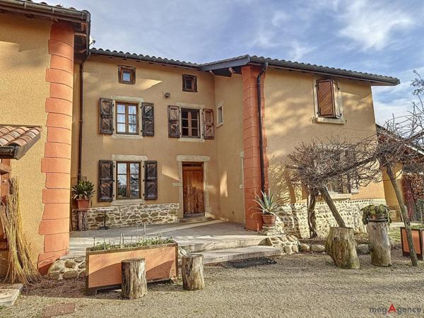 Maison à Beaurepaire, 38270 - 6 pièces 243m²