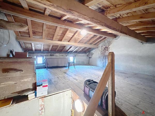 Maison à Beaurepaire, 38270 - 6 pièces 243m²