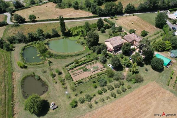 Maison à Beaurepaire, 38270 - 6 pièces 243m²