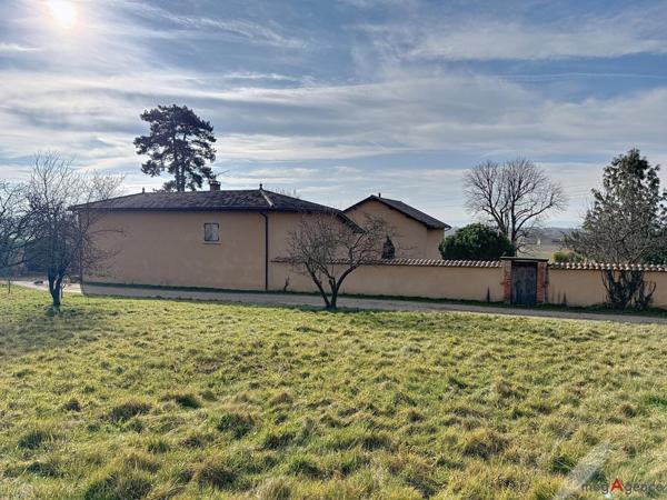 Maison à Beaurepaire, 38270 - 6 pièces 243m²