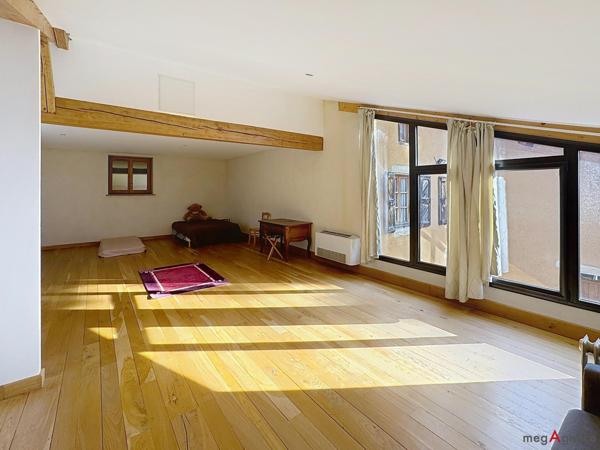 Maison à Beaurepaire, 38270 - 6 pièces 243m²