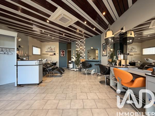 Esthétique, Coiffure​ à vendre 55,37 m² La Tour-du-Pin