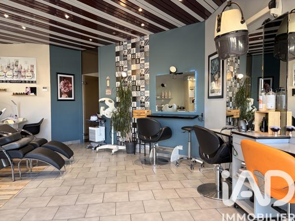 Esthétique, Coiffure​ à vendre 55,37 m² La Tour-du-Pin