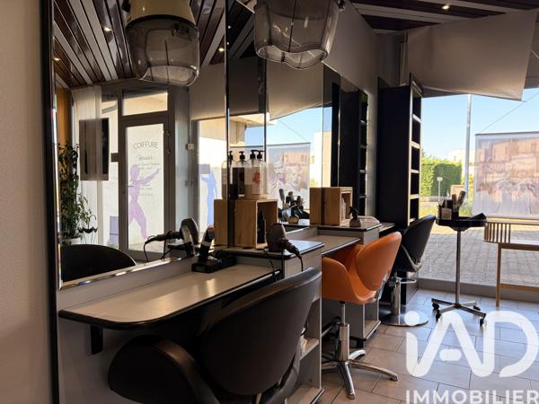 Esthétique, Coiffure​ à vendre 55,37 m² La Tour-du-Pin