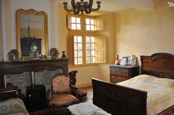 Dans le Comminges à proximité d'AURIGNAC, château inscrit ISMH 618m²sur près de 7hectares. 790.000 €