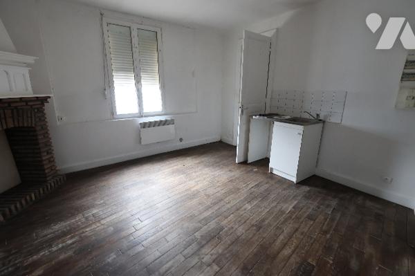 Immeuble de rapport 6 logements et grand local aménageable - rentabilité locative élevée.