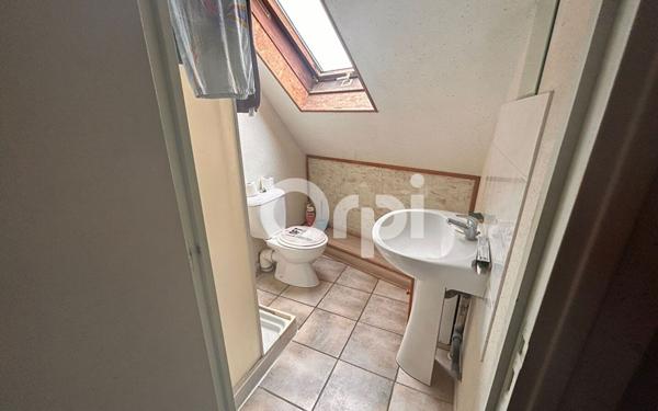 Immeuble à vendre    4 pièces •  Cublac