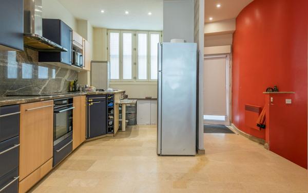 Appartement à vendre    4 pièces • 100 m2 Paris 11