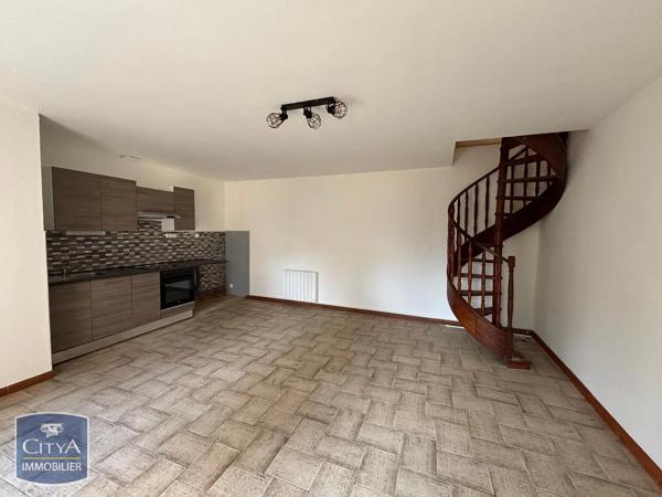 Maison à louer 3 pièces 66m² Mouleydier (24520)
