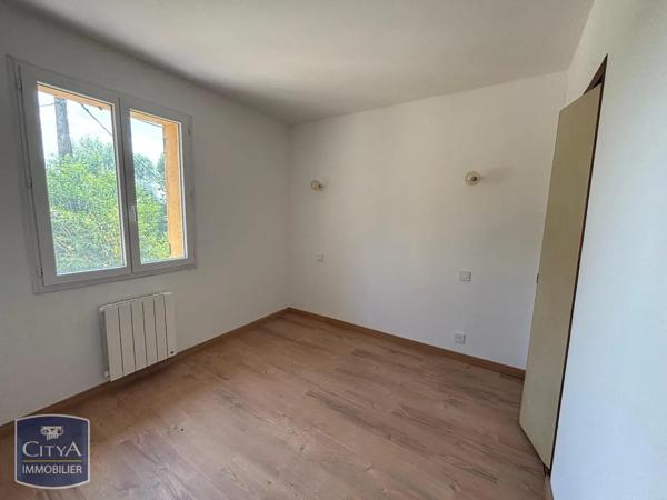 Maison à louer 3 pièces 66m² Mouleydier (24520)