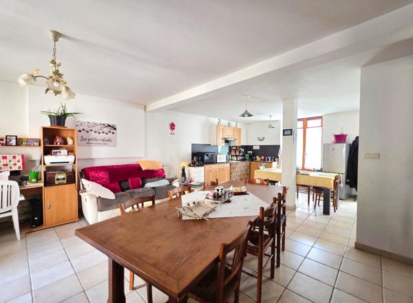Maison à vendre à Champagne-Mouton (16350) - Charente