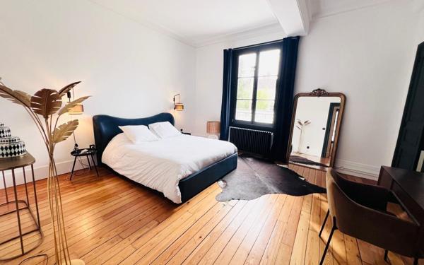 Maison à vendre    6 pièces •  Compiègne