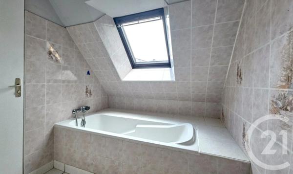 Maison à vendre  6 pièces - 117 m 2   SURZUR  - 56