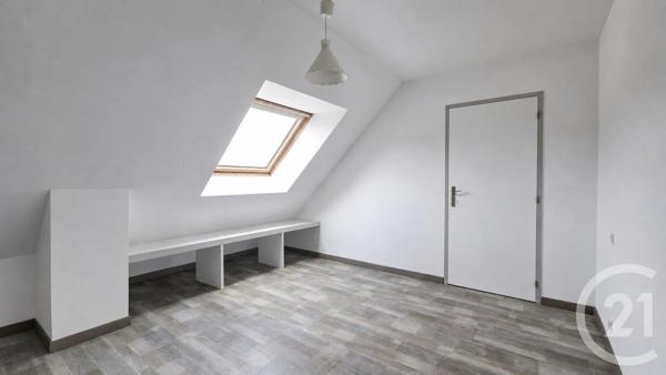 Maison à vendre  6 pièces - 117 m 2   SURZUR  - 56