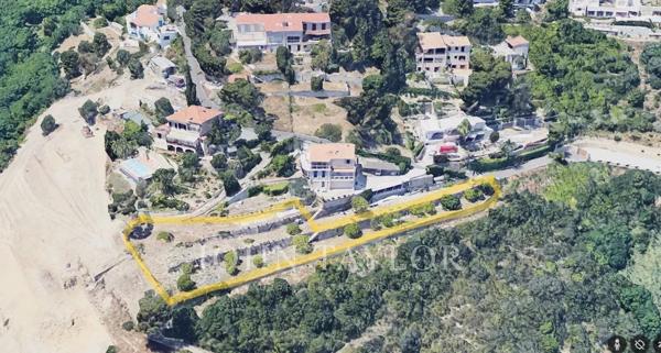 Terrain constructible, vue mer et permis obtenu