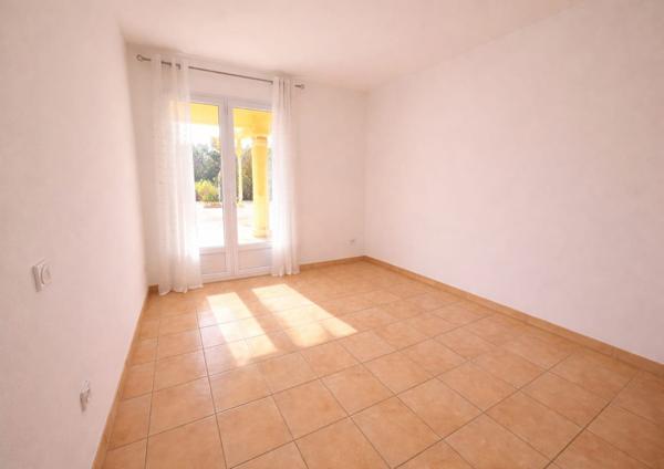 Brignoles (83170) Maison plain-pied Brignoles - GOLF DE BARBAROUX - 4 Chambres - Piscine