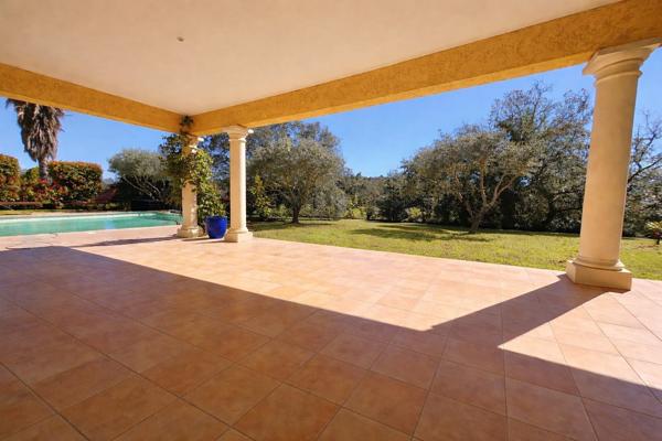 Brignoles (83170) Maison plain-pied Brignoles - GOLF DE BARBAROUX - 4 Chambres - Piscine