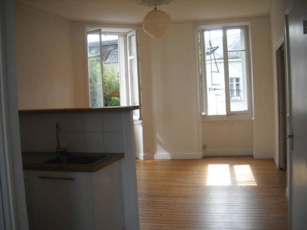 Appartement 1 pièce                                        - 44000 Nantes Réf : 10718