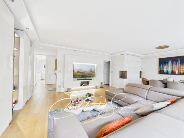 Appartement élégant, rénové, rare sur le secteur