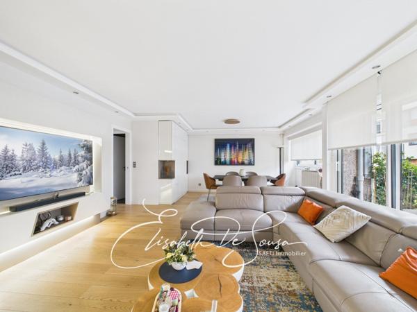 Appartement élégant, rénové, rare sur le secteur