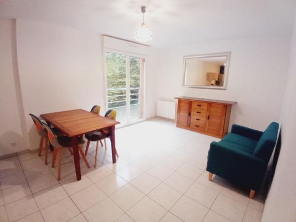 Location
                Appartement44 m² - 2 Pièces -
                    LANGUIDIC (56440)
