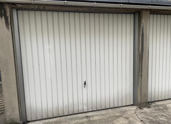 Vincennes (94300) BOX RER A VINCENNES