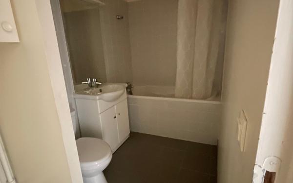 Appartement à vendre    1 pièce • 26,81 m2 Limoges