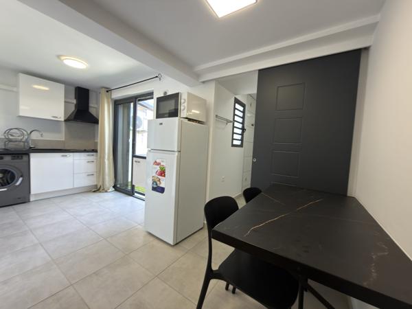 ST PIERRE Terre Sainte - Studio meublé étudiant - Loyer 750 € CC - dispo le 11/05/2026