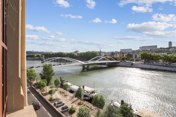 Loft d'architecte avec vue sur la Saône