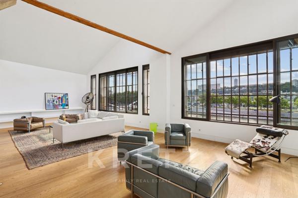 Loft d'architecte avec vue sur la Saône