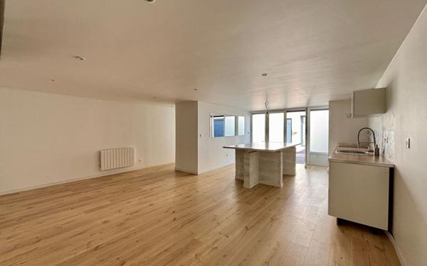 Appartement à louer    3 pièces • 76 m2 Reims