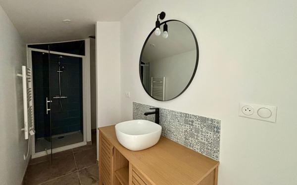 Appartement à louer    3 pièces • 76 m2 Reims