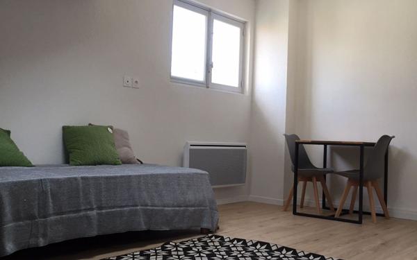 Immeuble à vendre    2 pièces •  Toulouse