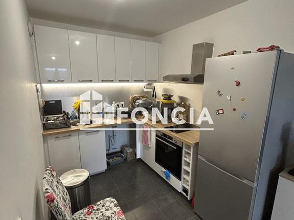 Location Appartement 3 pièces 53.9 m² - AVENUE DESCARTES Le Plessis Robinson 92350