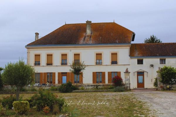 PROPRIETE AGRICOLE, ANCIEN DOMAINE DE CHASSE DE 111 HA PROCHE DE JONZAC
