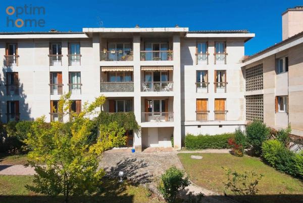 Appartement à vendre 4 pièces AIX EN PROVENCE (13)