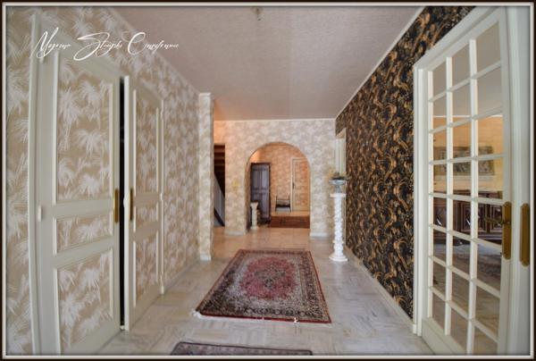 Propriete à vendre 8 pièces MIMIZAN (40)avec lac privatif.