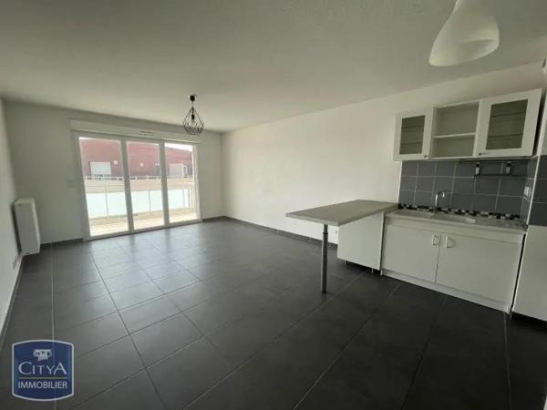 Appartement à louer 3 pièces 67.34m² Nîmes (30000)