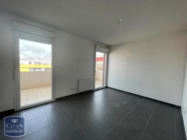 Appartement à louer 3 pièces 67.34m² Nîmes (30000)