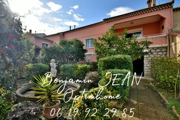 SÉRIGNAN – Ensemble immobilier rare en cœur de ville
